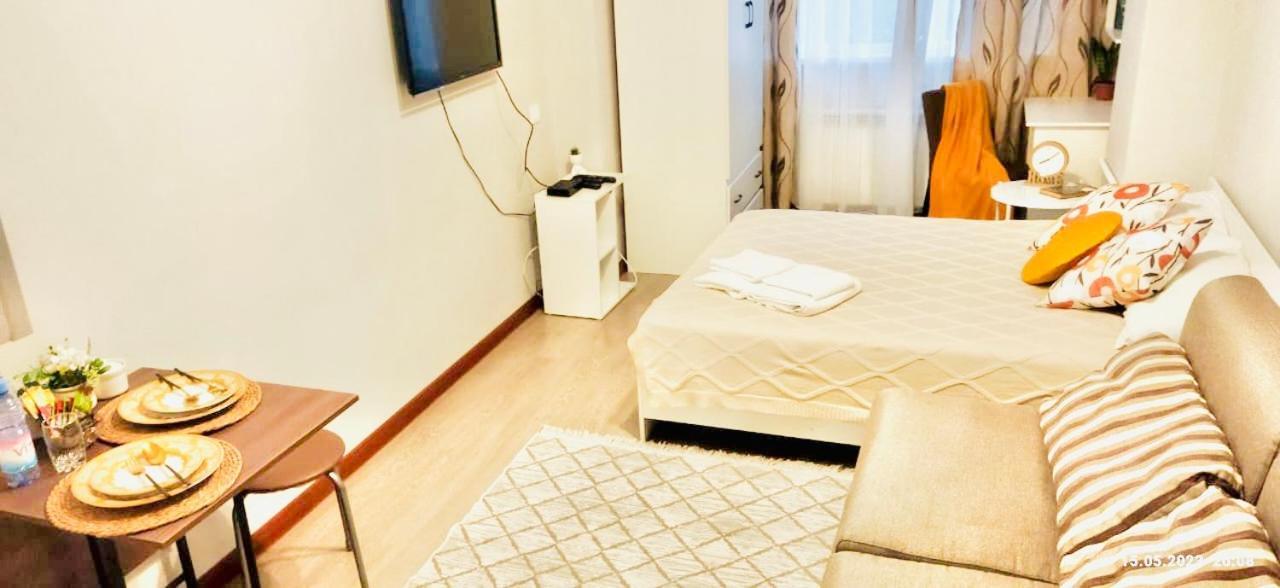 Like Home Apartments Timiryazev Street アルマトイ エクステリア 写真
